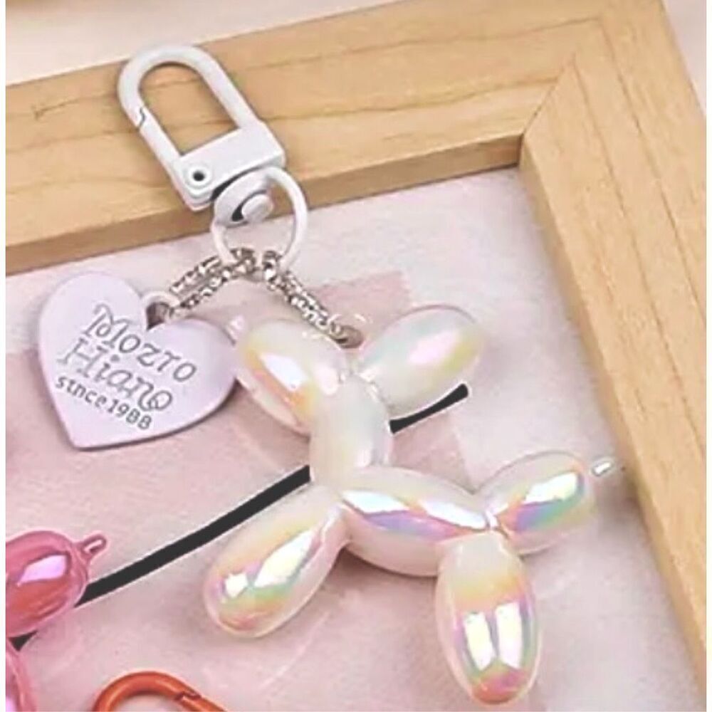 NWT White Metal Trendy Laser Art Iridescent Balloon Dog Puppy Heart Keychain Bag